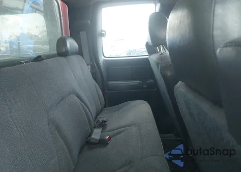 2001 Chevrolet Silverado 1500 from USA, damaged, VIN 1GCEC19T91E288363